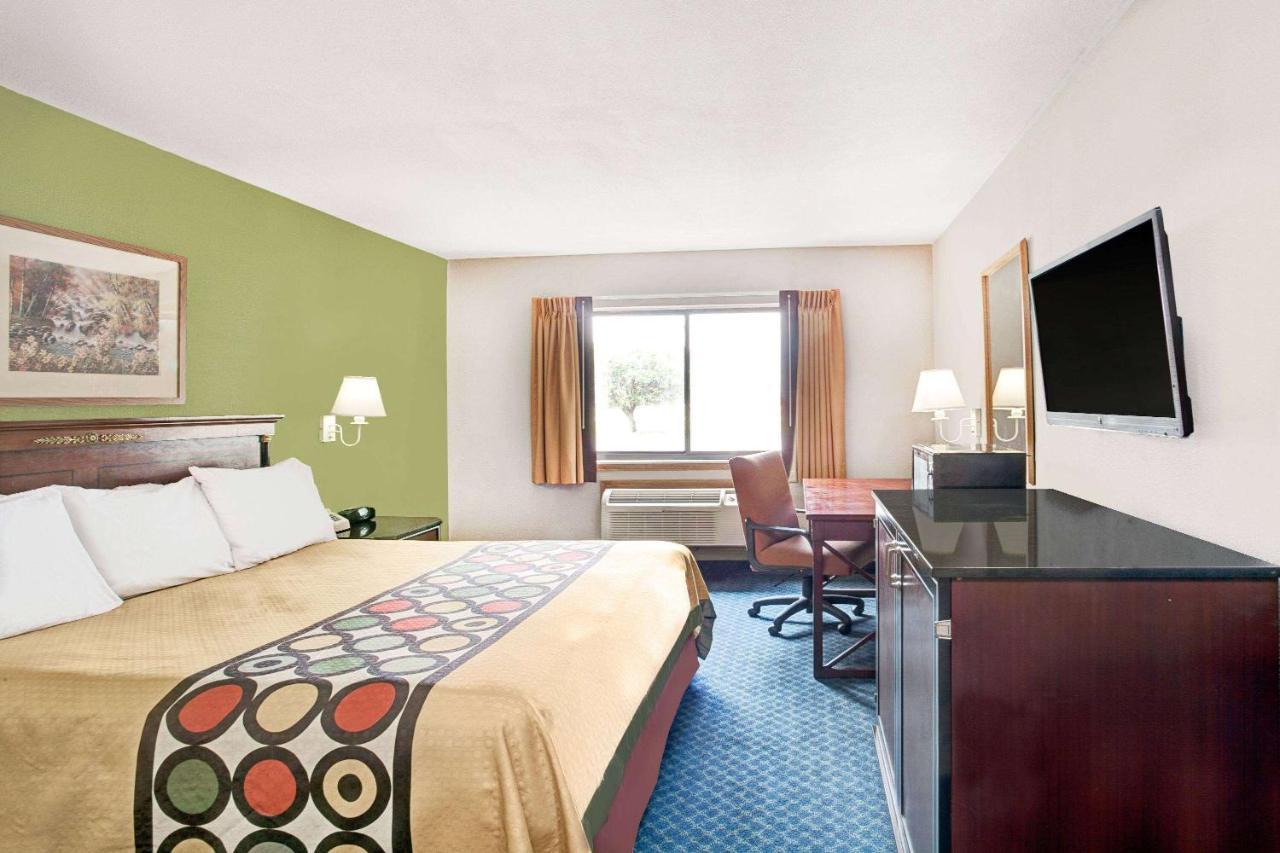 Super 8 By Wyndham 2*